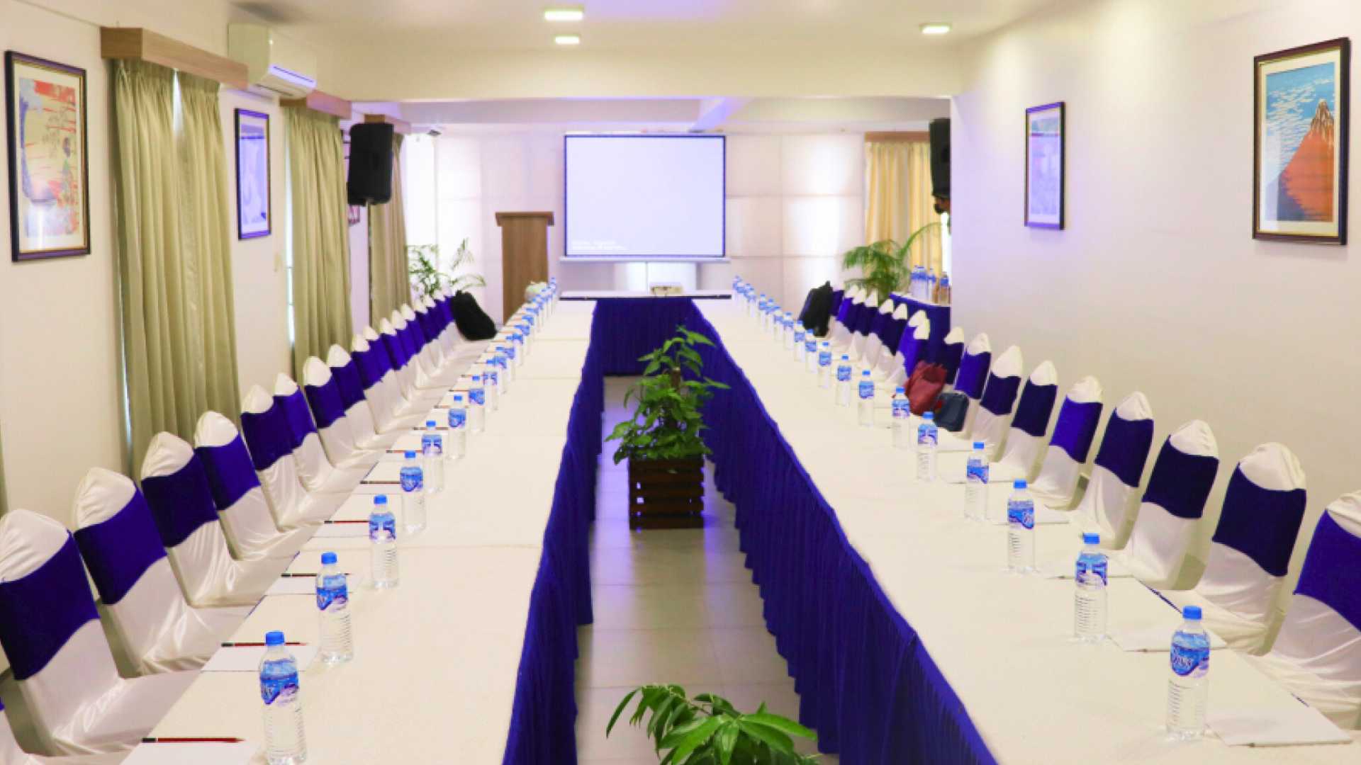 banquet arrangement for business conference